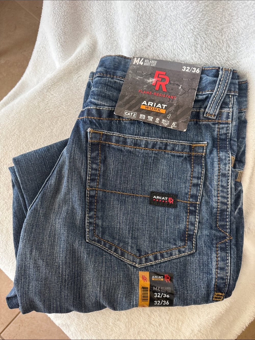 Ariat Men’s Medium Blue Relaxed Bootcut Jeans